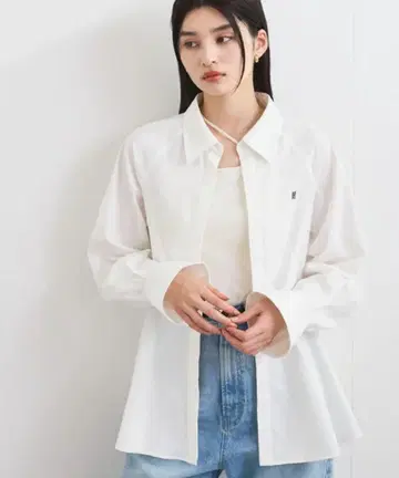 [ 미사용 ] [ 새상품급 ] 로고 자수 페플럼 셔츠 블라우스: VIS