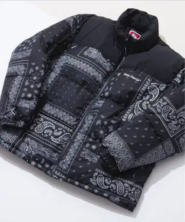 반다나 패턴 블랙 다운 자켓