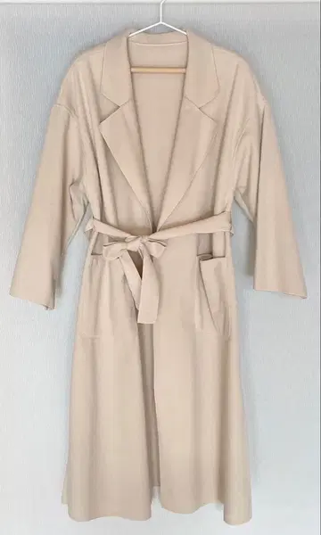 [ 새상품급 ] 울 소재 롱 코트 벨트 포함 베이지