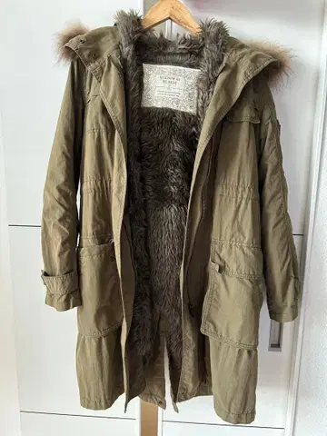 AS KNOW AS DE BASE 카키 모즈 코트