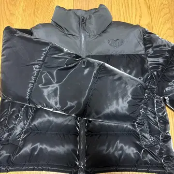 CLTHTESLOVER 블랙 다운 자켓