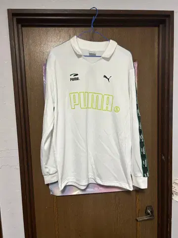 PUMA 화이트 긴팔 트레이닝복 L 사이즈