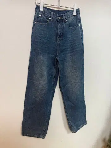 [미사용 새상품] COCOMOMO 다크 블루 데님 M