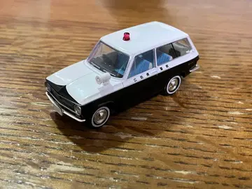 토미카 리미티드 빈티지 마쓰다 파밀리아 순찰차