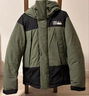 퍼스트 다운 패널 숏 다운 다운 자켓 카키
