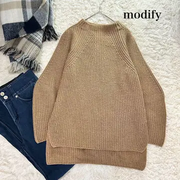 새상품급 modify 울 x 캐시미어 혼방 니트 스웨터 베이지 체형 커버