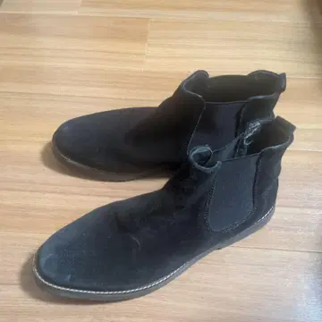 블랙 스웨이드 사이드 고어 부츠