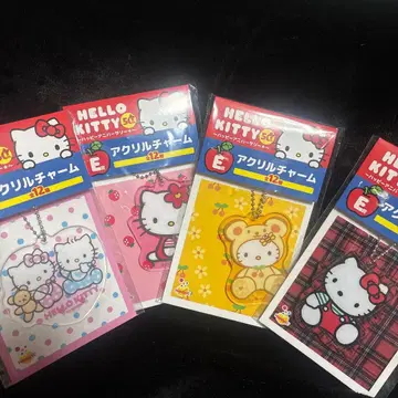 헬로키티 아크릴 참 4개 세트
