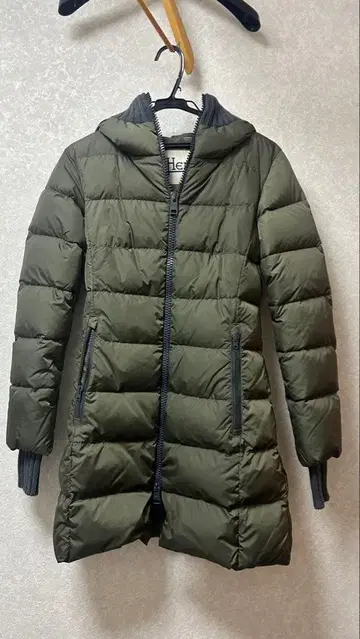 Herno 후드 부착 다운 자켓 올리브 그린