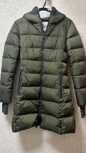 Herno 후드 부착 다운 자켓 올리브 그린