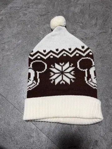 미키마우스 니트 모자 브라운과 화이트