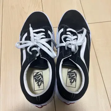 VANS 블랙 로우컷 스니커즈
