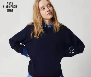 유니클로 x 안야 힌드마치 스웨터