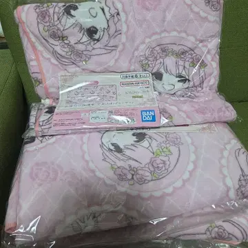 선착순 5등분의 신부 데카후와 담요 3세트