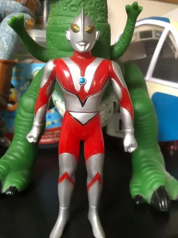 가짜 울트라맨 소프트 비닐