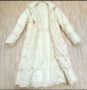 [ UNIQLO ] 유니클로 아이보리 롱 다운 자켓 S 사이즈