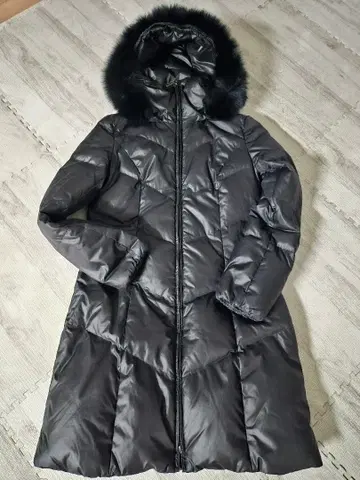 INDIVI 블랙 후드 부착 다운 자켓