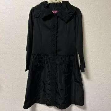 슈퍼 뷰티 프릴 후드 블랙 롱 코트