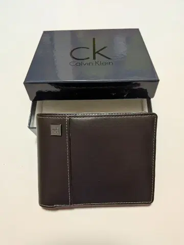 [ 새상품급 ] Calvin Klein 캘빈클라인 박스 포함 접이식 지갑