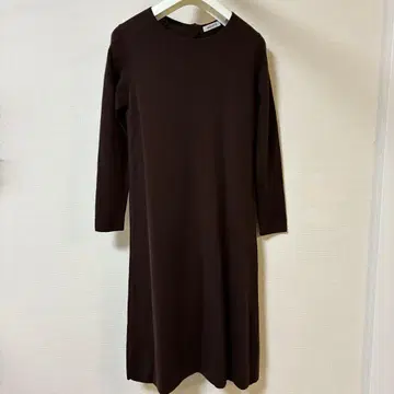 다크 브라운 긴팔 니트 원피스