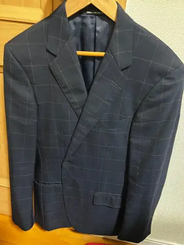 GREEN LABEL RELAXING 체크 무늬 수트 46