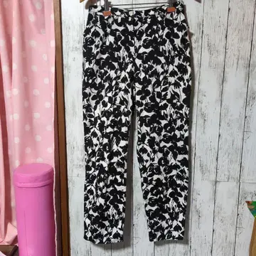 애니에스 꽃무늬 캐주얼 팬츠 화이트 블랙 크롭트