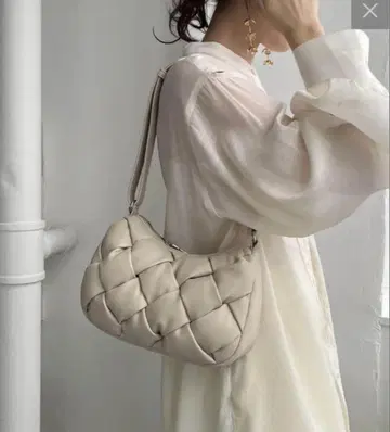 CAPRICIEUX LE'MAGE 카프리슈레마쥬 숄더백