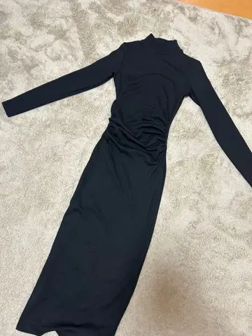 ZARA 블랙 롱 원피스 타이트 핏
