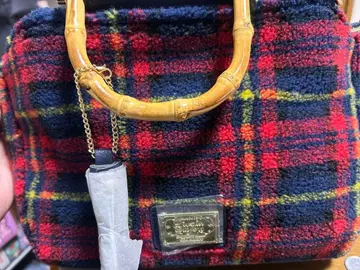 체크 무늬 핸드백 숄더백