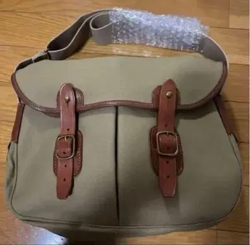 Brady 브래디 아리엘 트라우트 숄더백