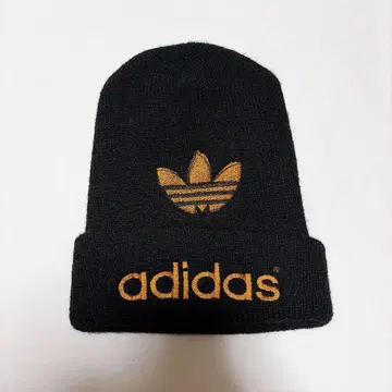 adidas 블랙 니트 모자 로고 자수