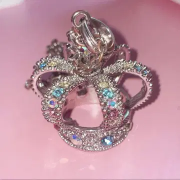 수요일의 앨리스 실버 크라운 목걸이