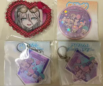 단간론파 V3 이리마 미토 하트형 아크릴 배지 캔뱃지