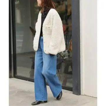 2023AW 저널 스탠다드 컬리 페이크 무스탕 V넥 자켓