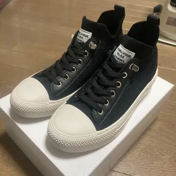 NOUBEL VOUG 블랙 하이컷 스니커즈