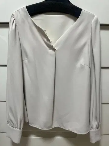 [ 미사용 새상품 ] 프로포션 바디 드레싱 블라우스 S