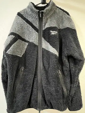 Reebok 플리스 자켓 그레이/블랙 보아 자켓
