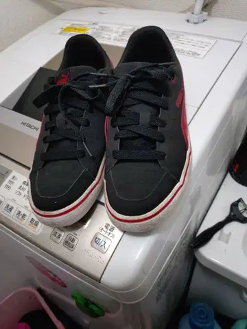 Puma 하이컷 스니커즈 블랙/레드