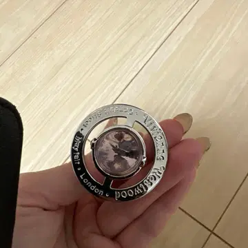 크로스 장식 실버 목걸이