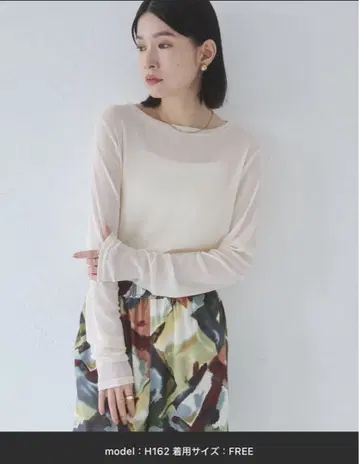 [ 미사용 새상품 ] HUNCH 크루넥 시어 탑