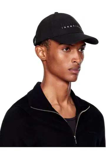 RANDOM IDENTITIES 블랙 야구 모자