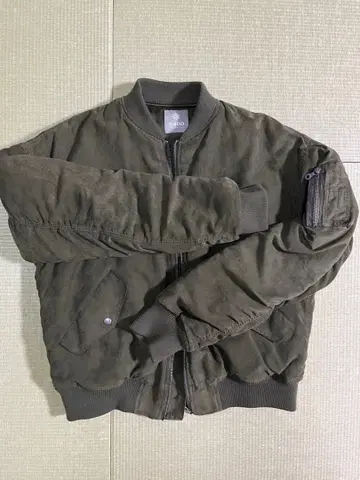 NANO universe 페이크 스웨이드 빅 MA-1 카키 사이즈 L