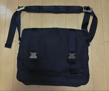 숄더백 한국 브랜드