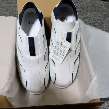 간호사 신발 실내 신발 24.0cm 화이트 네이비 익명 배송 배송비 포함