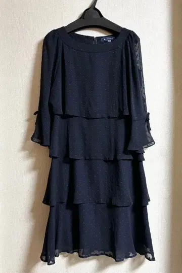 엠즈 그레이시 티어드 원피스 네이비