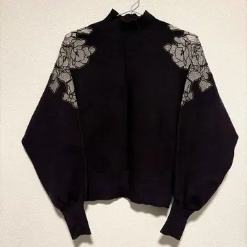 LAGUNAMOON 네이비 꽃무늬 자수 벌룬 소매 니트 맨투맨