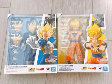 S.H. 피규아트 풀 파워 손오공 & 베지터