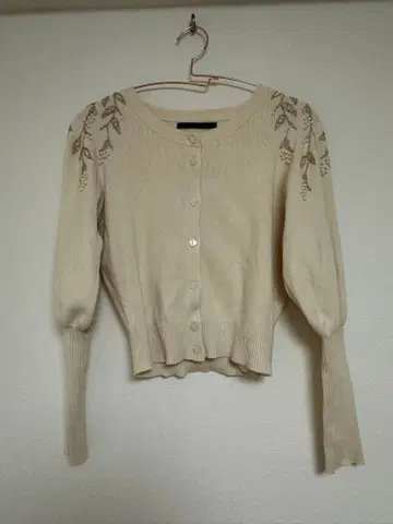 Lily Brown 자수 가디건