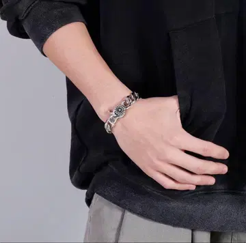 실버 체인 팔찌