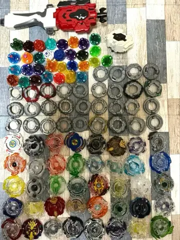 베이블레이드 버스트 은퇴품 베이블레이드 총 104점